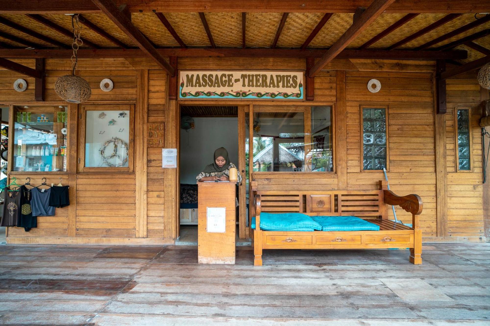 H2O Peaceful Yoga Resort Гили-Эйр Экстерьер фото