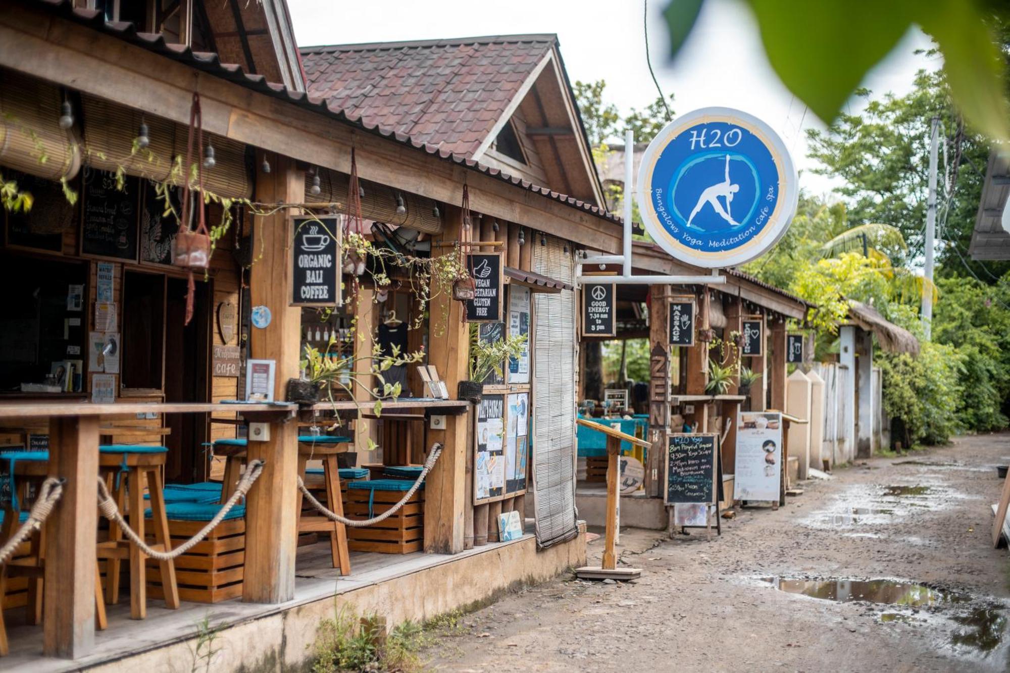 H2O Peaceful Yoga Resort Гили-Эйр Экстерьер фото